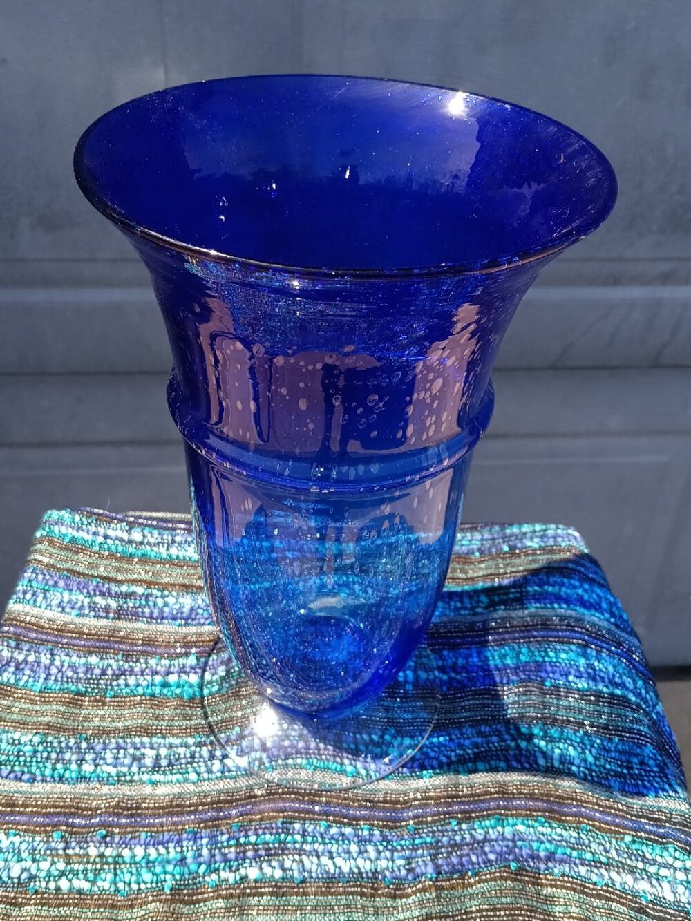 Rare Cobalt blue Footed Bubble Glass Vase - Picture 2 of 3